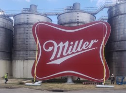 The largest sign in Texas, by Signs Manufacturing Corp.