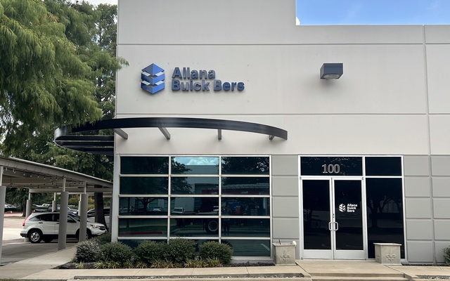 /Texas/Dallas Building Signs